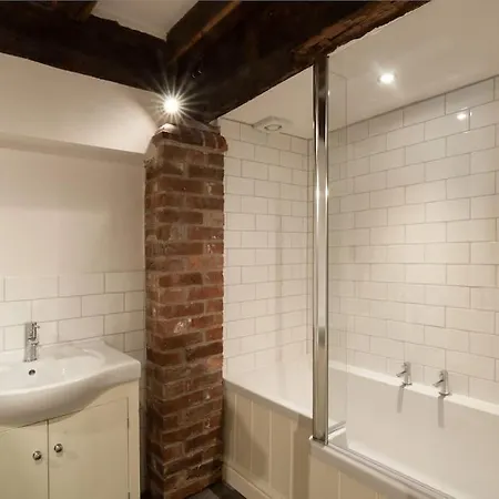 Grade 2 Listed , In The Heart Of Historic Ludlow. Exterior photo