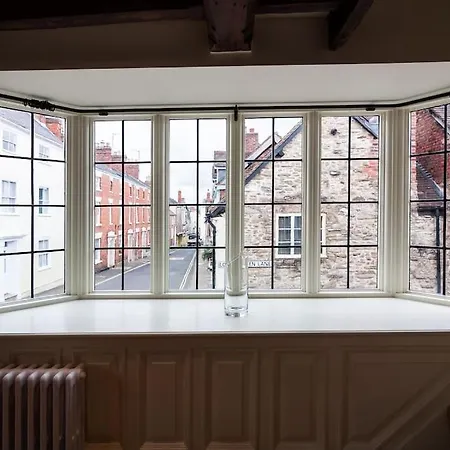 Grade 2 Listed , In The Heart Of Historic Ludlow. Exterior photo
