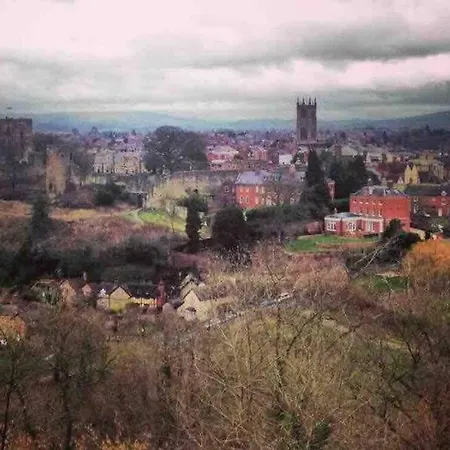 Grade 2 Listed , In The Heart Of Historic Ludlow. Exterior photo
