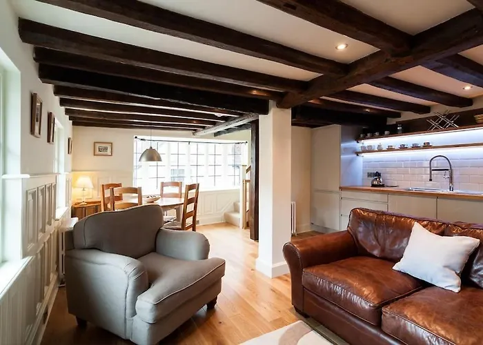 Grade 2 Listed , In The Heart Of Historic Ludlow.