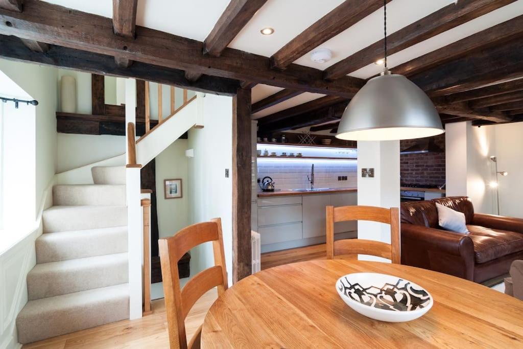 Grade 2 Listed , In The Heart Of Historic Ludlow. * Ludlow